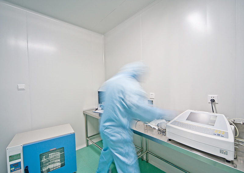 制藥廠無塵車間建設(shè)怎么選擇地面材料？